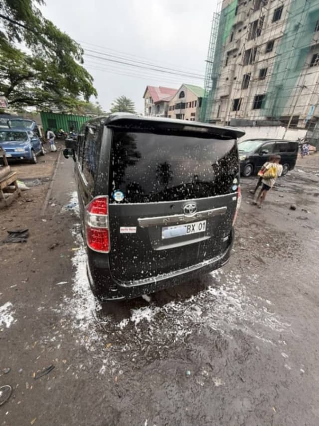 TOYOTA NOAH 3 TOUT NEUF in BANDALUNGWA Petrol Toyota 12000 NOAH  Automatic sale – Reliable vehicle available