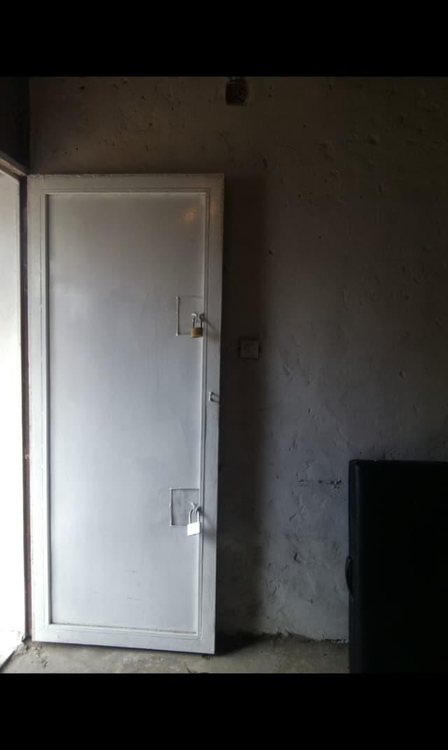 Boutique commerciale a badiadingi in Kinshasa Rent up to 200 m2 1 – Quality product listing