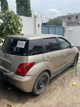 Vignette de TOYOTA IST SANS PLAQUE A VENDRE A KINSHASA 3