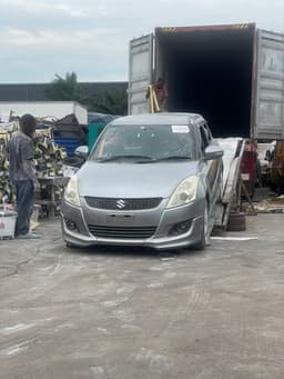 Vignette de SUZUKI SWIFT A VENDRE A KINSHASA 2