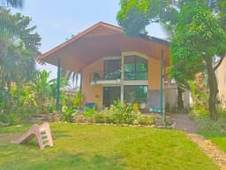 Vignette de GS13-IMMO SARL; met à votre disposition, la vente de cette magnifique villa, Q/Mimosas. Réf: Alimentation S&K. Dimension: 24/40M. Prix: 600.000$ à discuter. Tél : +243899383106. À vous la parole. 4
