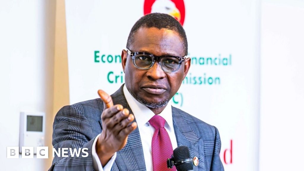 Nigeria : Le patron de l'EFCC limoge 40 agents anti-corruption pour... corruption article de nouvelles etranger – Dernier ...