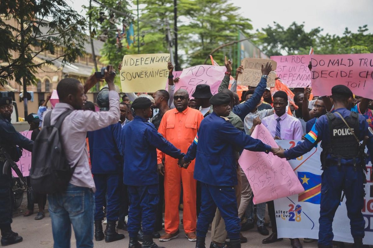 Kinshasa : Manifestation tendue de l'Alternative 2028 contre l'accueil des expulsés américains article de nouvelles politi...