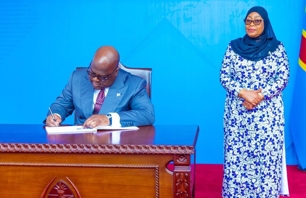 Félix Tshisekedi relance la coopération bilatérale lors de sa visite officielle en Tanzanie article de nouvelles politics ...