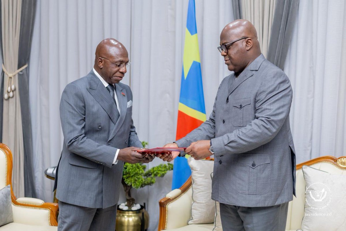 Tshisekedi reçoit le ministre angolais des Affaires étrangères pour discuter de la sécurité à l'Est article de nouvelles p...