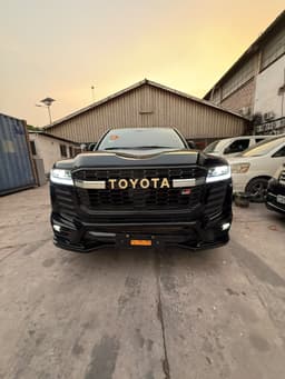 Vignette de TOYOTA LAND CRUISE VXR MODIFIER SANS PLAQUE 9