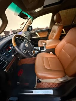 Vignette de TOYOTA LAND CRUISE VXR MODIFIER SANS PLAQUE 4