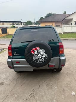 Vignette de TOYOTA RAV4 INTERMÉDIAIRE A VENDRE A KINSHASA 4