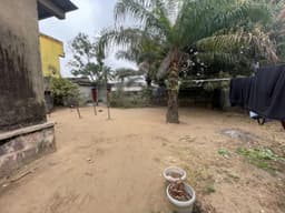 Vignette de 3 Terrains résidentiels à vendre sur Avenue Yumbu - Mbinza UPN, Ngaliema 1