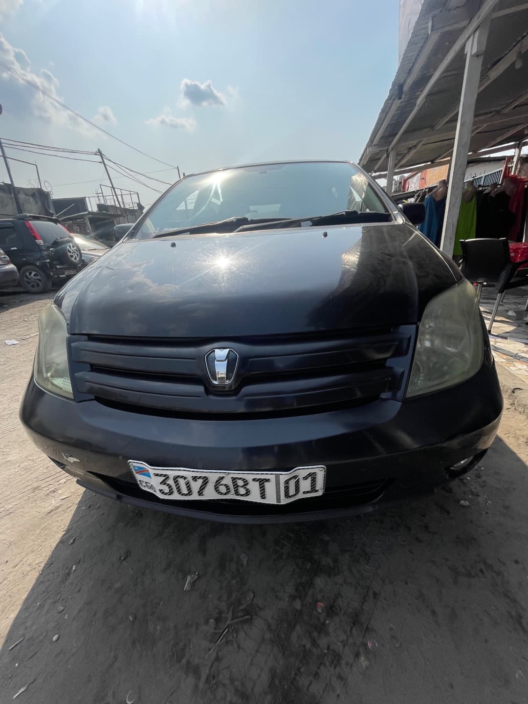 TOYOTA IST AVEC PLAQUE RÉCENTE À VENDRE À KINSHASA à Kinshasa Petrol Toyota 1000 TOYOTA IST Automatic sale – Véhicule fia...