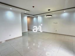 Vignette de Appartement spacieux 3 chambres avec ascenseur et parking - Gombe, Kinshasa 10