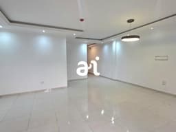 Vignette de Appartement spacieux 3 chambres avec ascenseur et parking - Gombe, Kinshasa 2