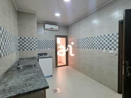 Vignette de Appartement spacieux 3 chambres avec ascenseur et parking - Gombe, Kinshasa 3