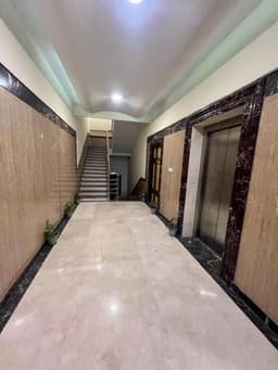 Vignette de Bureau moderne de 7 pièces avec salle de réunion et ascenseur - Gombe, Kinshasa 1