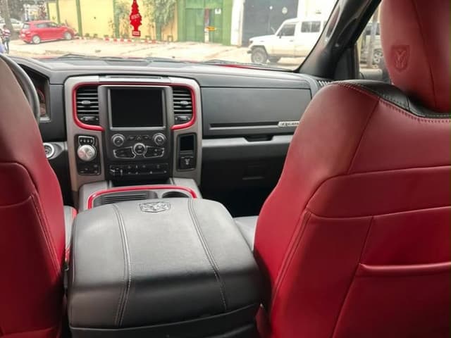 Dodge RAM 2018 - V8 Essence Automatique - Gombe Dodge in Kinshasa 2018 V8 mediacongo RAM Essence https://www.mediacongo.ne...