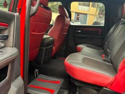 Vignette de Dodge RAM 2018 - V8 Essence Automatique - Gombe 4