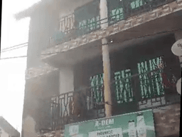 Vignette de Immeuble de rapport 560m² sur macadam - Ngiri-Ngiri, Kinshasa 6