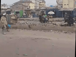 Vignette de Immeuble de rapport 560m² sur macadam - Ngiri-Ngiri, Kinshasa 7