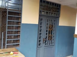 Vignette de Immeuble locatif R+4 de 7 appartements avec revenu mensuel de 3 800 USD - Kalamu, Kinshasa 5