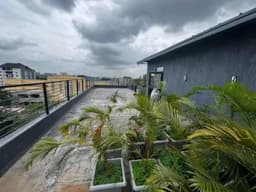 Vignette de Immeuble neuf de 6 appartements avec revenus locatifs de 7 500 USD/mois - Kintambo, Kinshasa 3