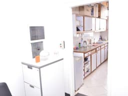 Vignette de Immeuble R+2 avec local commercial et 2 appartements - Gombe, Kinshasa 10