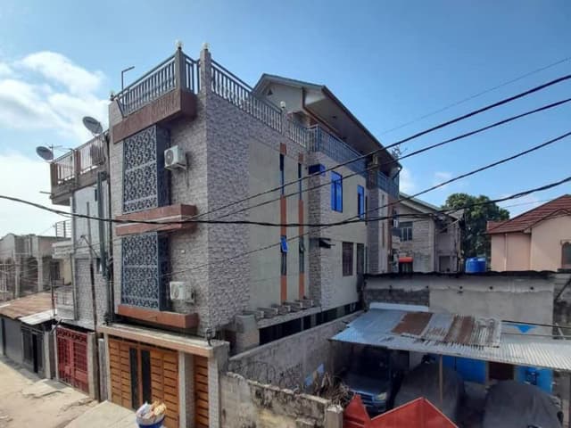 Immeuble R+2 de 5 appartements avec revenus locatifs - Lemba, Kinshasa in Kinshasa 6.50m x 22m mediacongo https://www.medi...