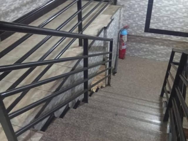 Immeuble R+3 de 11 appartements avec revenu locatif - Commune de Kinshasa in Kinshasa mediacongo 300m² (12m x 25m) https:/...