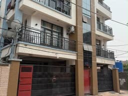 Vignette de Immeuble R+3 neuf avec revenu locatif de 7 500 $/mois - Kintambo, Kinshasa 5