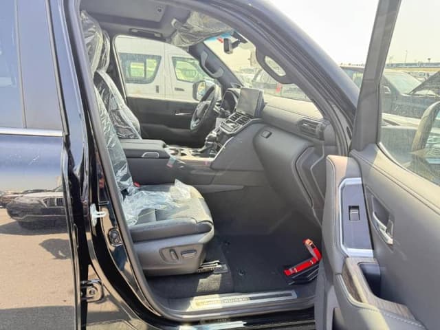 Infiniti QX80 2025 - Neuf 0 km, 7 places - Gombe Infiniti in Kinshasa 2025 mediacongo QX80 Essence https://www.mediacongo....