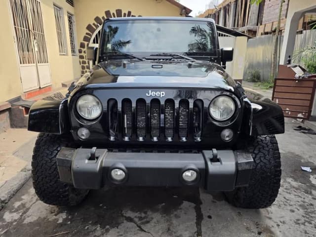 Jeep Wrangler 2017 - Essence Automatique, troc possible - Limete Jeep in Kinshasa 2017 mediacongo Wrangler Essence https:/...