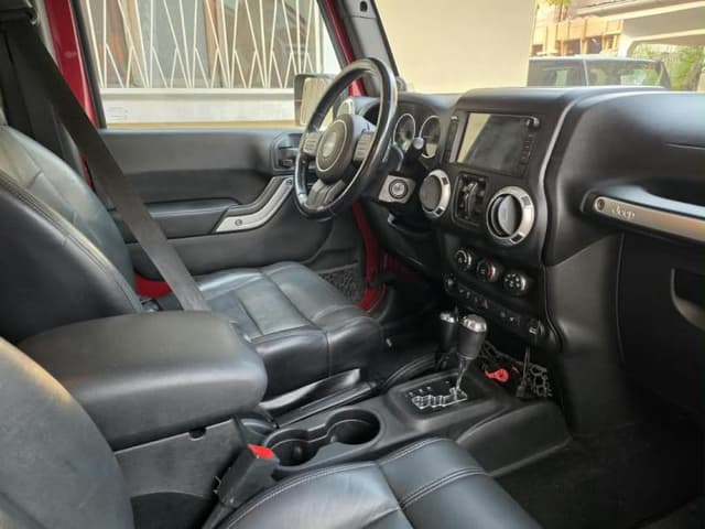 Jeep Wrangler 2017 - Essence Automatique, troc possible - Limete Jeep in Kinshasa 2017 mediacongo Wrangler Essence https:/...