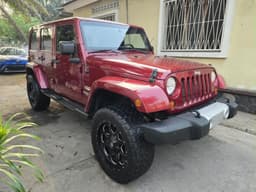 Vignette de Jeep Wrangler 2017 - Essence Automatique, troc possible - Limete 7