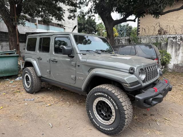 Jeep Wrangler 2024 - Tout terrain 4x4 Essence Automatique - Limete Jeep in Kinshasa 2024 mediacongo Wrangler Essence https...