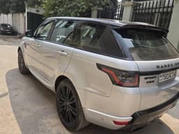 Vignette de Land Rover Range Rover Sport HSE 2021 - 6 Cylindres Diesel - Kintambo 8