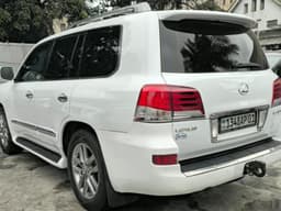 Vignette de Lexus LX 570 2014 - V8 Essence Full Option - Gombe 7