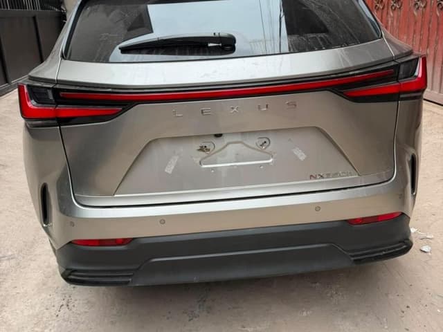 Lexus NX 350h 2025 - Hybride Automatique - Limete Lexus in Kinshasa NX 350h 2025 Hybride Automatique mediacongo https://ww...