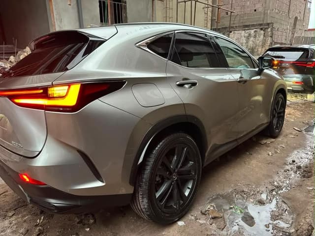 Lexus NX 450h+ 2024 - Hybride Rechargeable Full Options - Limete Lexus in Kinshasa NX 450h+ 2024 Hybride Automatique media...