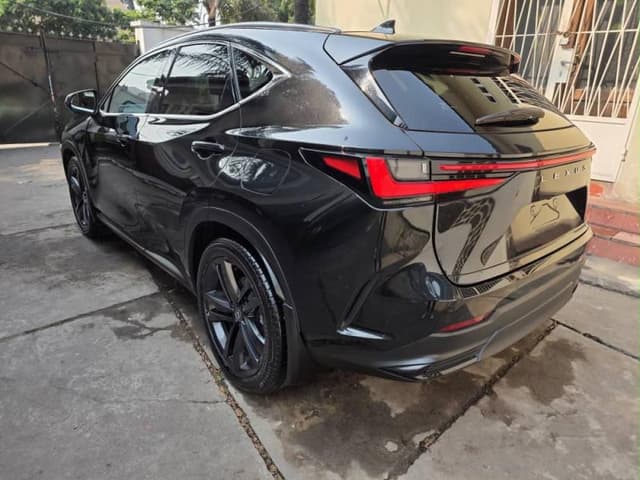 Lexus NX 450h+ 2025 - Hybride Rechargeable Caméra 360 - Limete Lexus in Kinshasa 2025 mediacongo NX 450h+ Hybride https://...