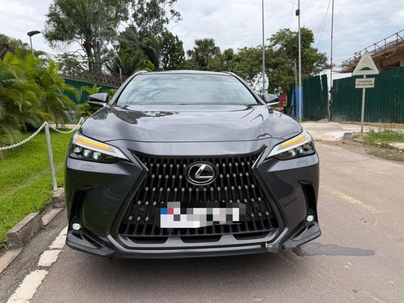 Lexus NX450h 2025 - Hybride Automatique Toit Panoramique - Limete Lexus à Kinshasa NX450h 2025 Hybride Automatique mediaco...