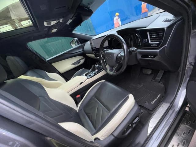 Lexus NX450h 2025 - Hybride Automatique Toit Panoramique - Limete Lexus in Kinshasa 2025 mediacongo NX450h Hybride https:/...