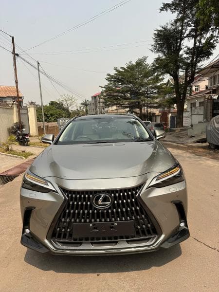 Lexus NX450h+ 2025 - Hybride rechargeable Full Options - Limete Lexus à Kinshasa NX450h+ 2025 Hybride Automatique mediacon...