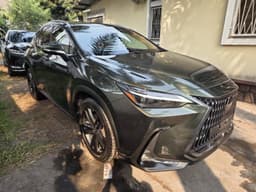 Vignette de Lexus NX450H+ 2025 - SUV Hybride Rechargeable - Limete 9