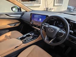 Vignette de Lexus NX450H+ 2025 - SUV Hybride Rechargeable - Limete 3