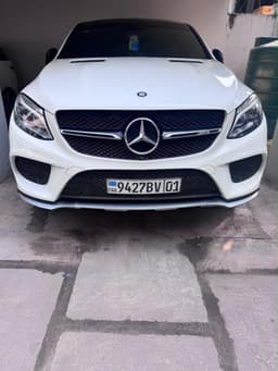 Vignette de Mercedes-Benz GLE 2020 - V8 Bi-Turbo Full Option - Kintambo 1