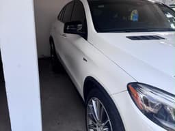 Vignette de Mercedes-Benz GLE 2020 - V8 Bi-Turbo Full Option - Kintambo 8