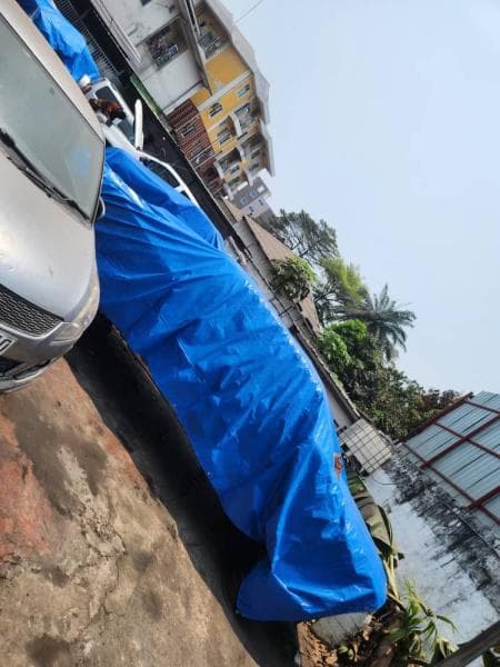 Parcelle 25×40m sur macadam avec gerberas - Limete Résidentiel, Kinshasa à Kinshasa 25x40m mediacongo https://www.mediacon...