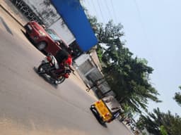 Vignette de Parcelle 25×40m sur macadam avec gerberas - Limete Résidentiel, Kinshasa 2
