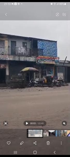 Parcelle 275m² sur Avenue Kabinda près de Huilerie - Commune de Kinshasa à Kinshasa 11m x 25m (275m²) mediacongo https://w...