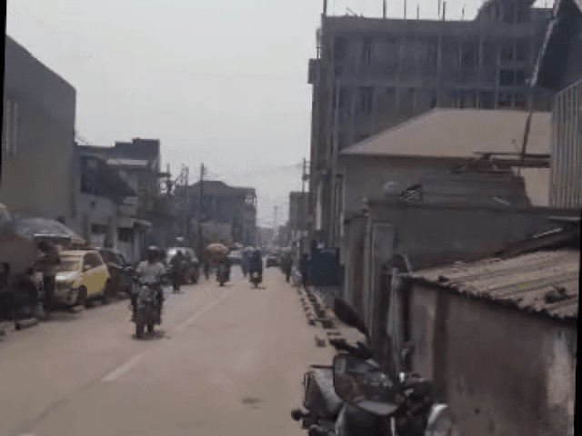 Parcelle 375m² sur avenue asphaltée - Lingwala, Kinshasa in Kinshasa mediacongo 375m² (15x25m) https://www.mediacongo.net/...