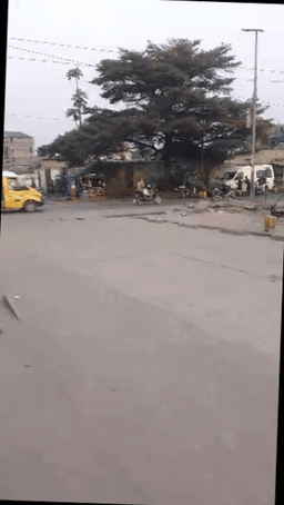 Vignette de Parcelle 500m² au croisement de 2 macadams - Ngiri-Ngiri, Kinshasa 1